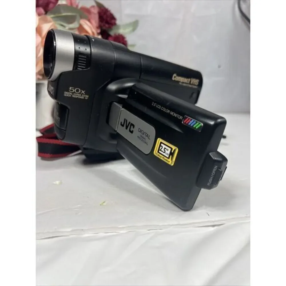 JVC GR-AXM210U Camcorder Not‎ Tested Parts Only